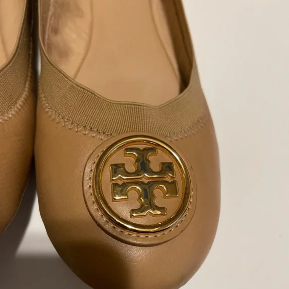 Tory Burch Tan Leather Loafers with Medallion - Picture 8 of 10